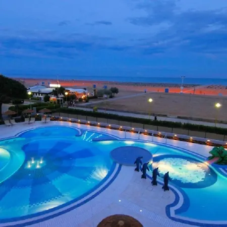 Apartment Sweet Seaside With Pool